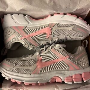 Nike Youth Pink and Gray Sneakers